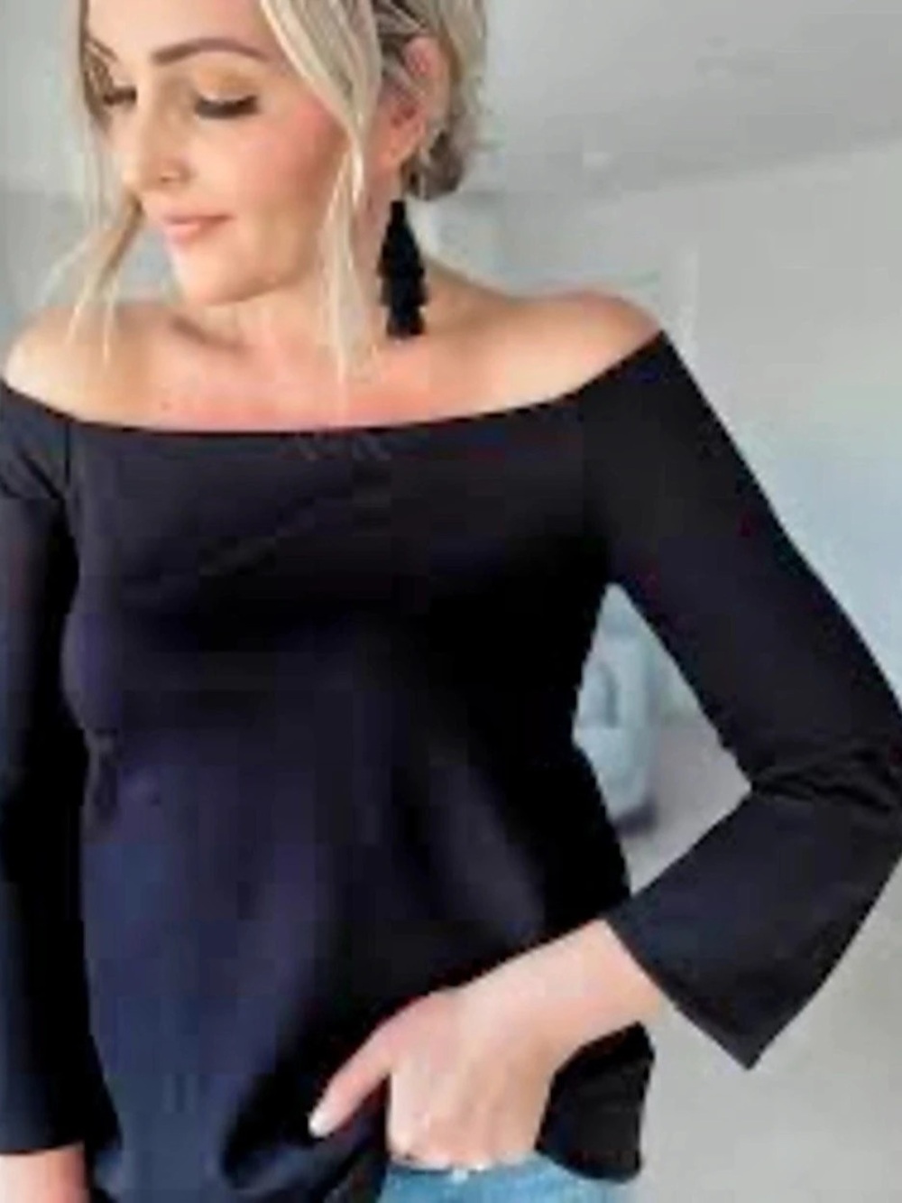 Tuckernuck Black Off-Shoulder Long Sleeve Top M